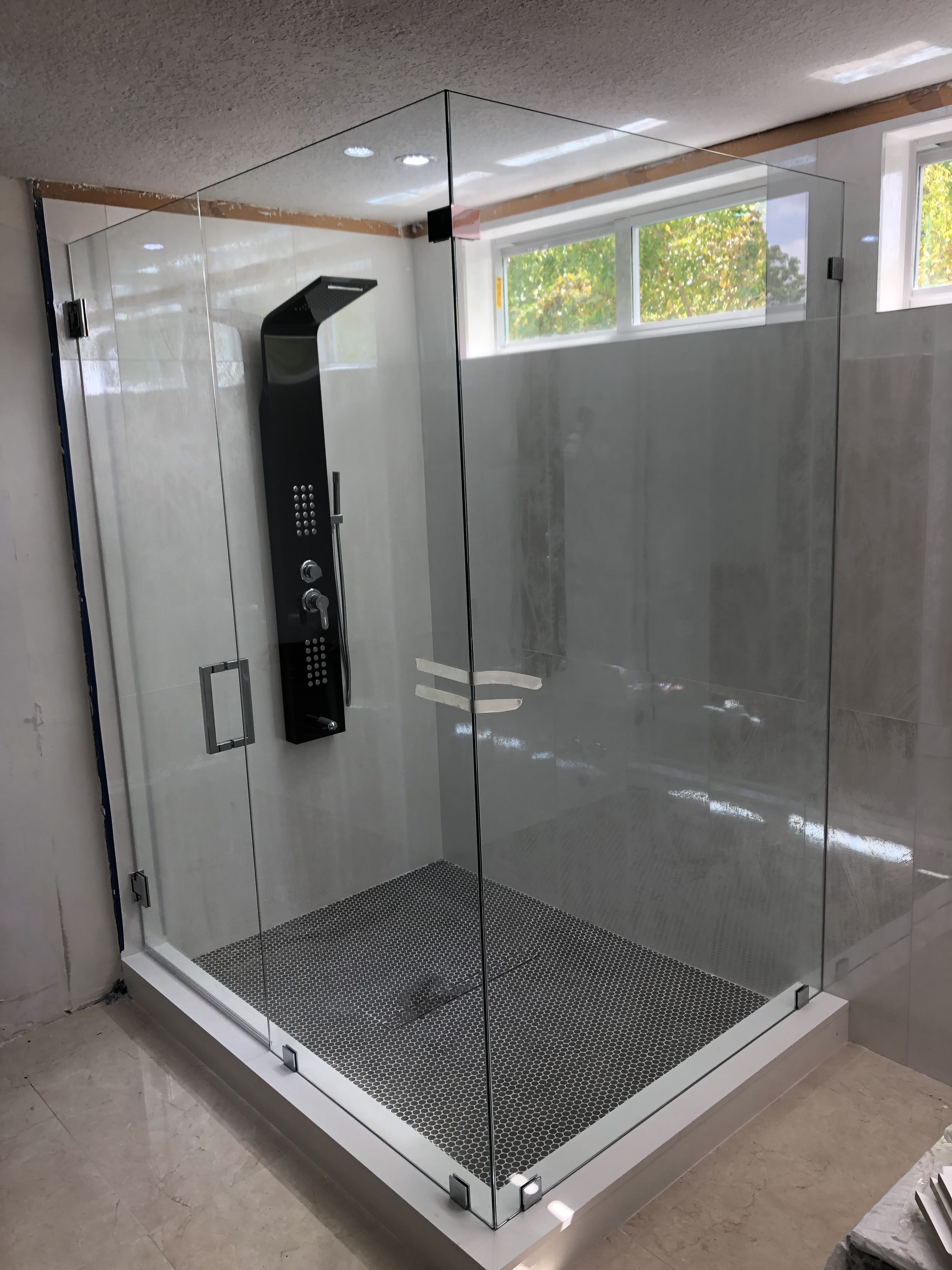america-bathtub-shower-door-installation-miami