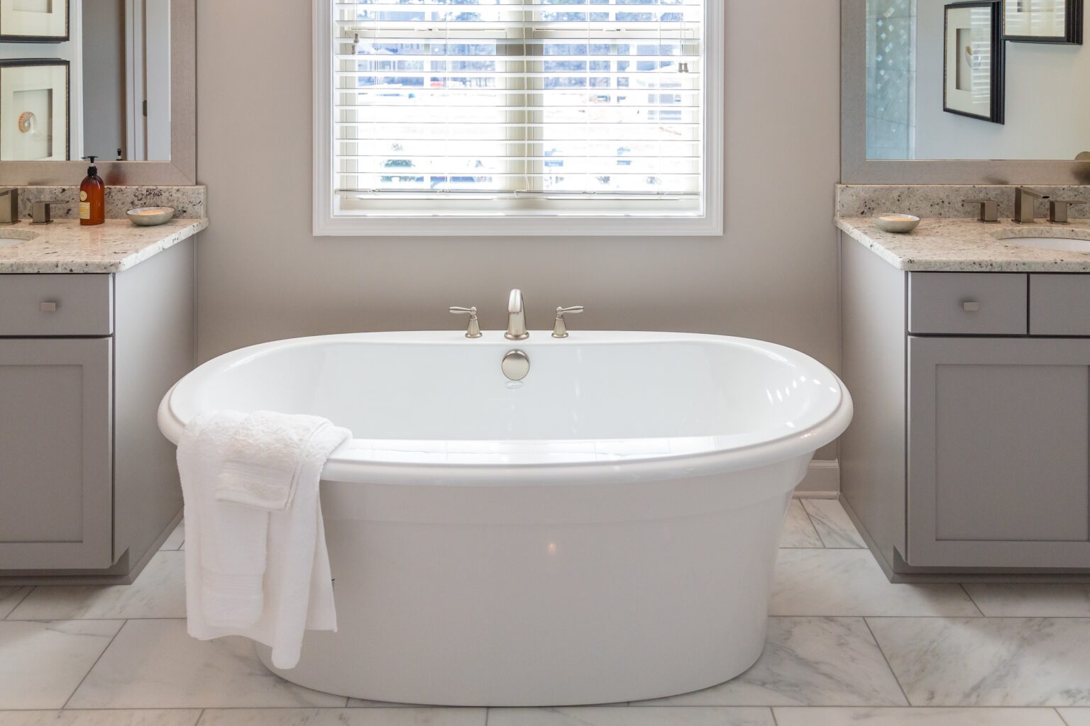 America Bathtub | #1 Bathtub & Tile Refinishing in Miami & Broward