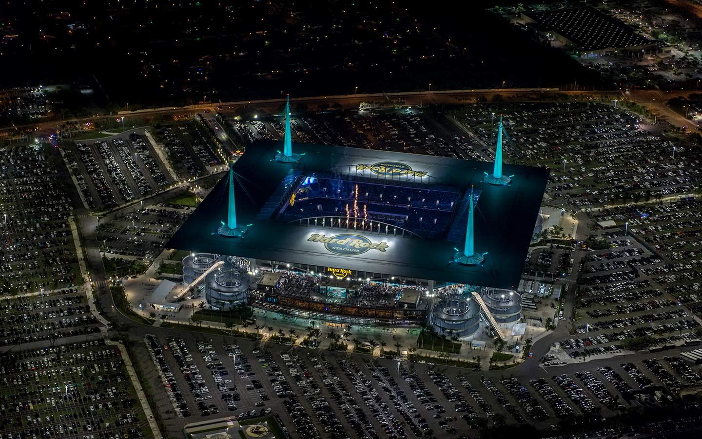 Hard Rock Stadium aerial fireworks night 1440x900 549DCD3A 5056 A36A 0BEF4C6074891B6D 549dc9ee5056a36 549dee96 5056 a36a 0bcd5e07e6f69aeb